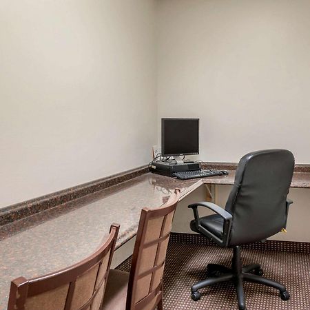 Quality Inn & Suites South-Obetz Esterno foto