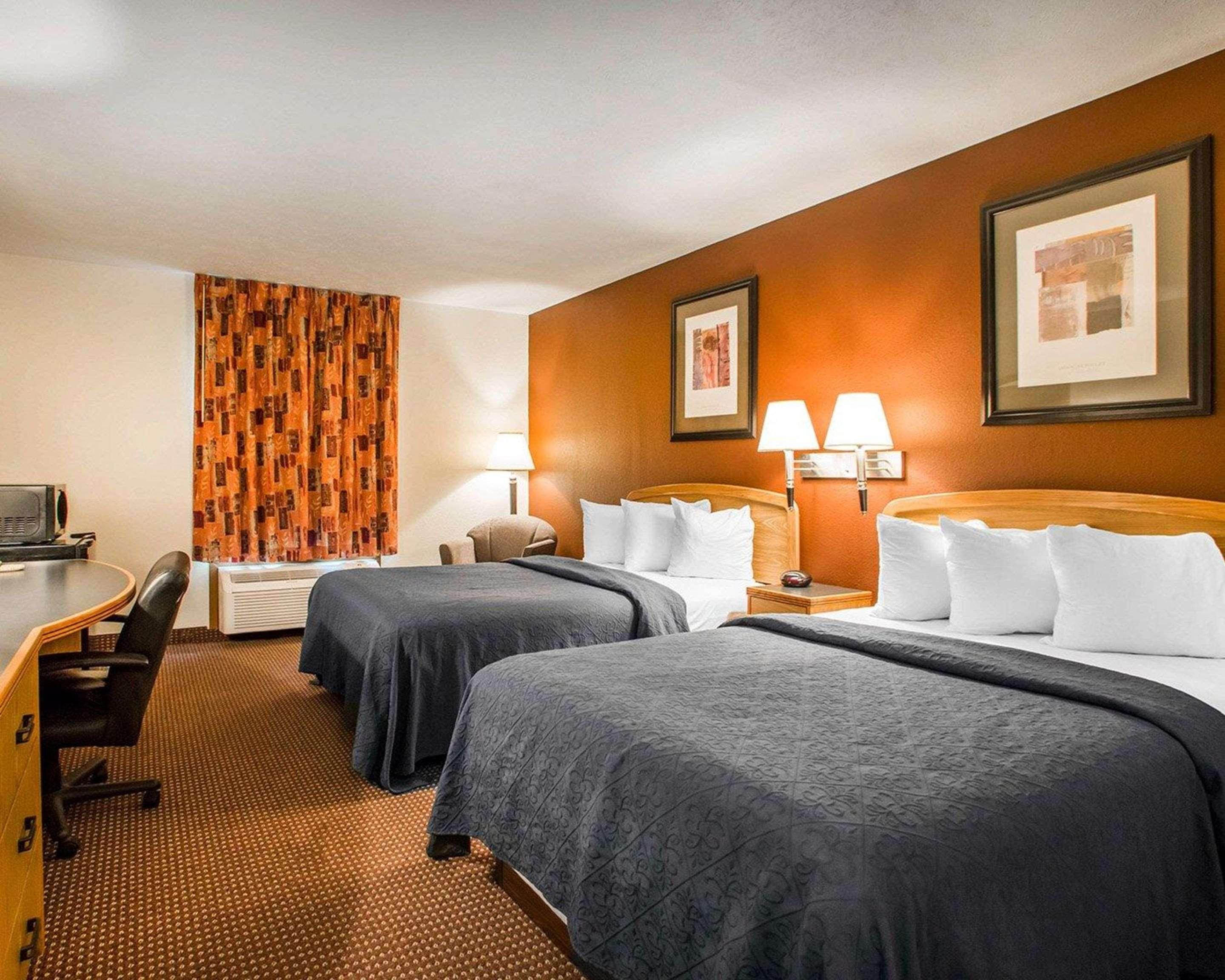 Quality Inn & Suites South-Obetz Esterno foto