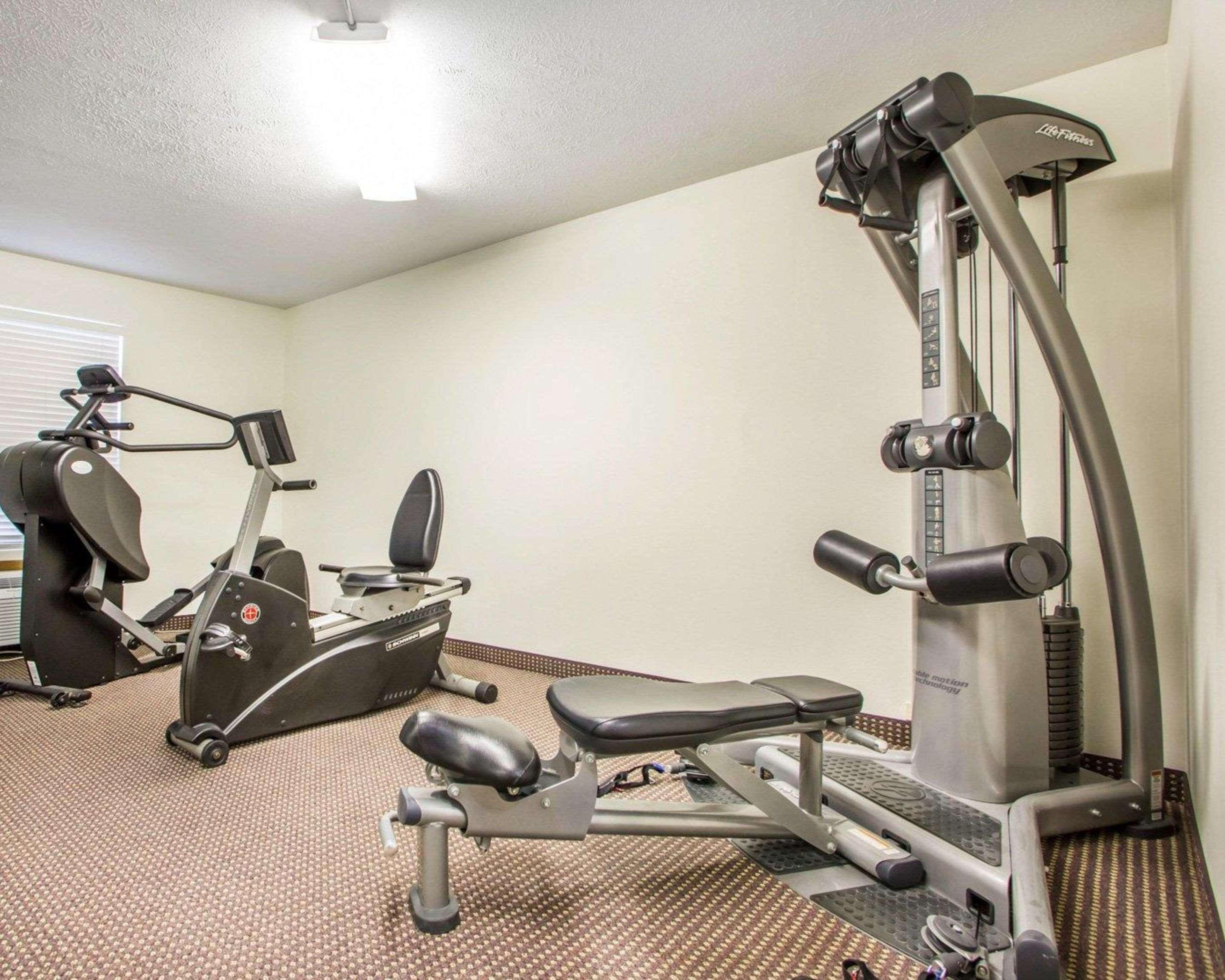 Quality Inn & Suites South-Obetz Esterno foto