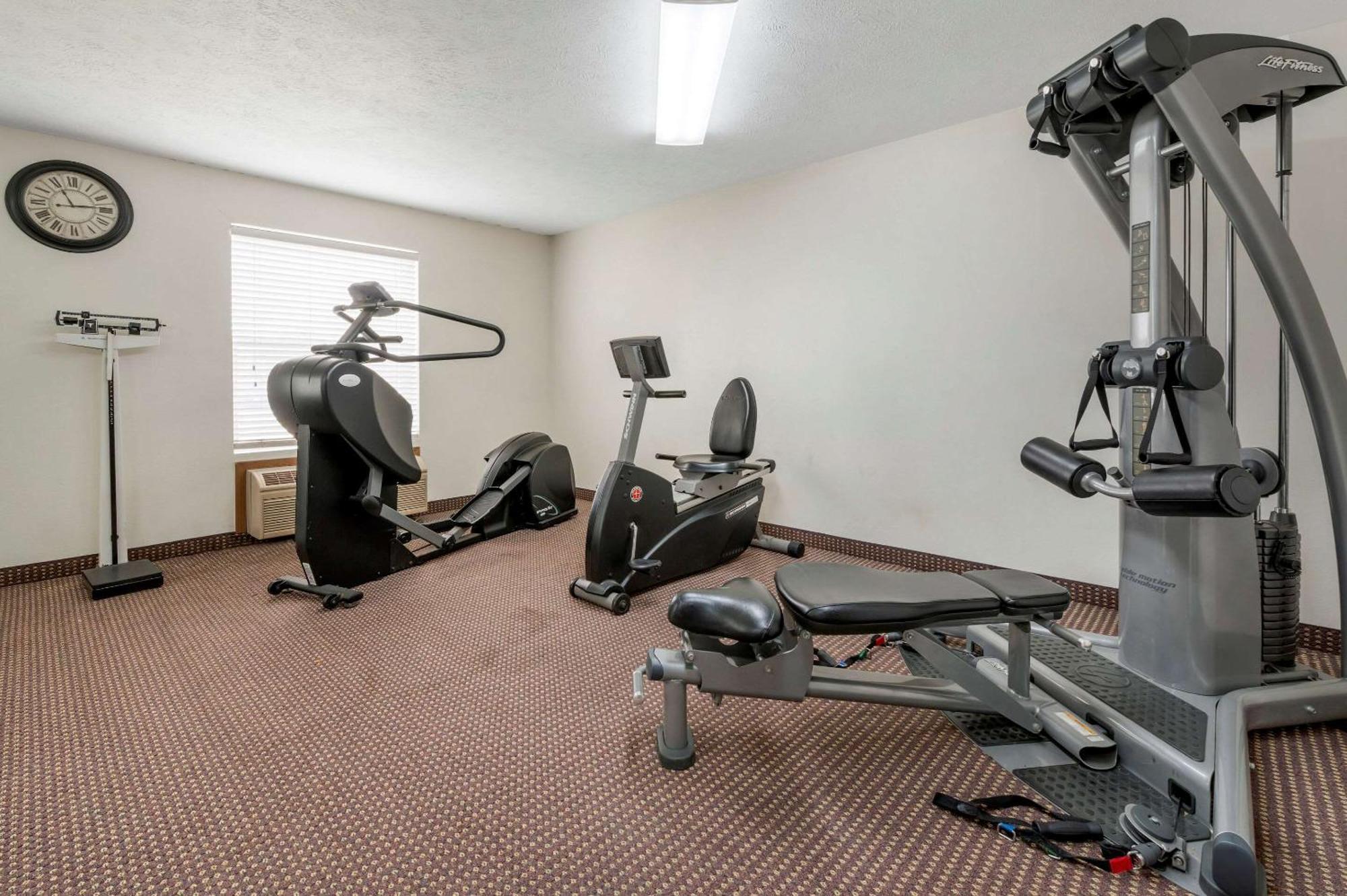 Quality Inn & Suites South-Obetz Esterno foto