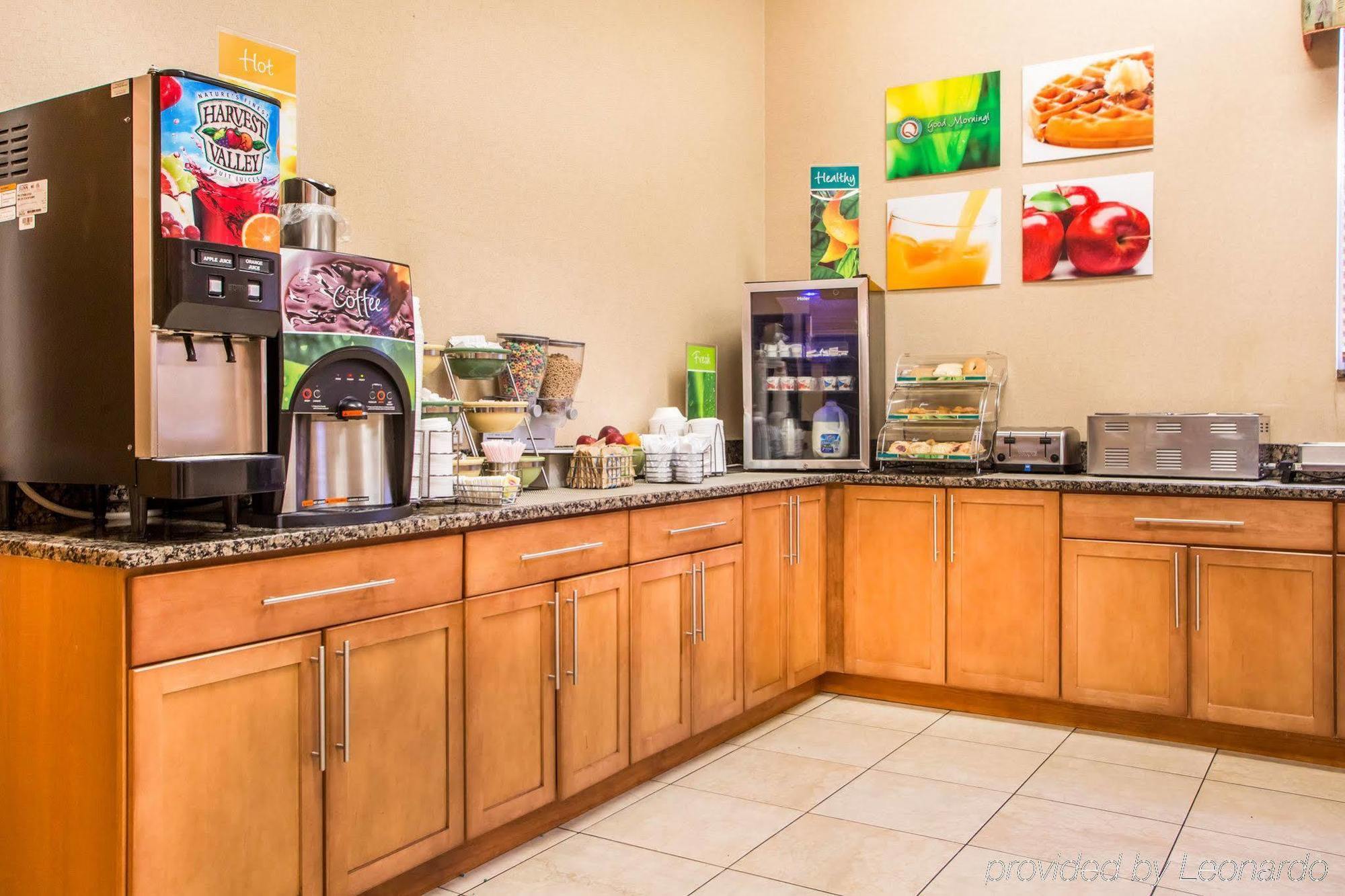 Quality Inn & Suites South-Obetz Esterno foto